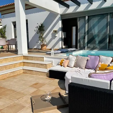 Goutos Luxury Living, Gcollectiongr Bouzaíika